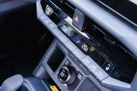 11/2025 Toyota Hilux BEV Elektroantrieb Premiere