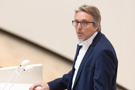 Die SPD will am für Mittwoch geplanten Hauptausschuss festhalten. (Archivbild)