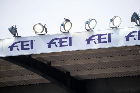 FEI lässt Russen und Belarussen wieder zu
