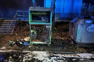 Lichtbild des beschädigten Containers