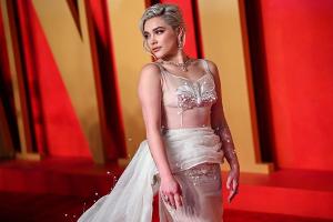 "Körper im Panikmodus": Florence Pugh spricht über toxische Beziehung