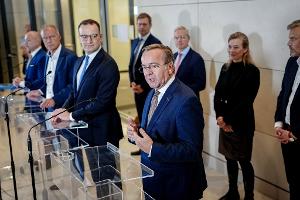 Es gibt eine Enigung im Streit um die Wehrdienst-Reform.