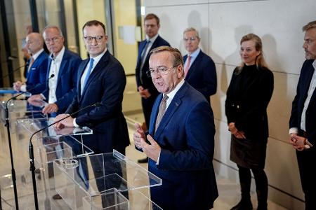 Es gibt eine Enigung im Streit um die Wehrdienst-Reform.