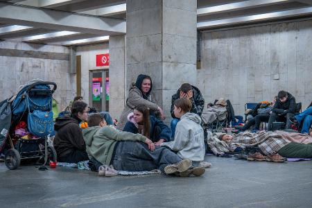 Massive russische Angriffe hatten erneut schwere Folgen für die Menschen in der Ukraine. 