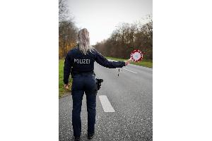 Verkehrskontrolle auf der L 3112 in Gernsheim