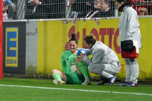 Schulter-OP: Bayer-Torhüterin Voll fällt mehrere Monate aus