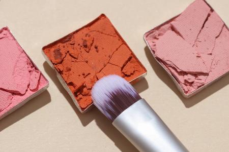 Kosmetik retten statt entsorgen: Tipps für Lidschatten und Co.