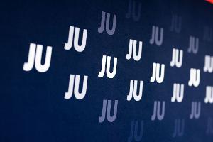 Dass die CDU die Bundestagswahl gewonnen hat, ist aus Sicht von Kanzler Friedrich Merz (CDU) auch ein Verdienst der Jungen Union. 