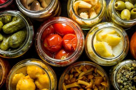 Nicht nur Gurken: Dieses Gemüse schmeckt eingelegt großartig