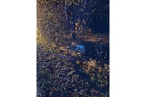 Der Pkw, welcher im Seitengraben zum Stehen kam.

Foto: Ortsfeuerwehr Wehdel