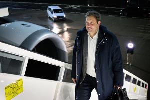 Klingbeil (SPD) reist als erster Minister der schwarz-roten Bundesregierung nach China - Außenminister Johann Wadephul (CDU) hatte seine Reise zuvor verschoben. 