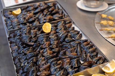 Muscheln sind ein beliebtes Streetfood-Gericht in der Türkei. 