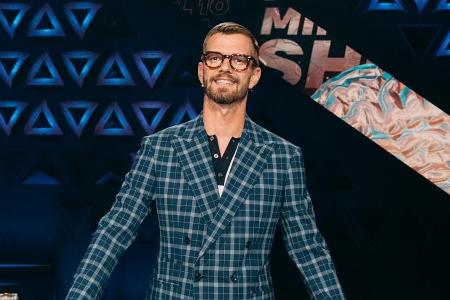 Joko Winterscheidt holt sich Sendung von Olli Schulz zurück