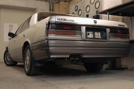 Mazda Luce Royal Classic