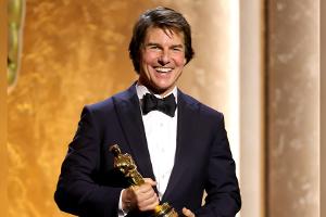 Emotionale Rede: Tom Cruise mit dem Ehren-Oscar ausgezeichnet