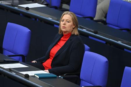 Arbeitsministerin Bärbel Bas (SPD) will bei der Rente nicht kleinbeigeben. (Archivfoto)