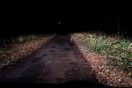 Zubehšrtest Philips LED-Lampe Lichtkegel vorher