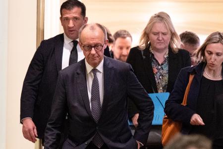 Gastspiel in der Finanzbranche: Merz zu Besuch in Frankfurt