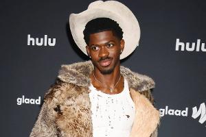 Lil Nas X zeigt sich nach Klinikaufenthalt erstmals vor Gericht