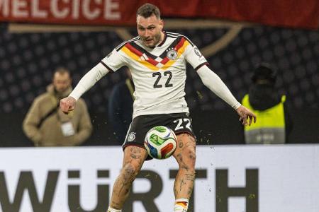 David Raum (bis 72.) - Note: 2,0 - Legte bei seinem Heimspiel im Leipziger Stadion einen engagierten Auftritt hin. Verschaffte sich verlässlich Platz auf der linken Außenbahn und brachte über Flanken viel Gefahr. Hielt das Tempo auch nach der Pause hoch, in seinem Spiel manchmal etwas variantenarm.