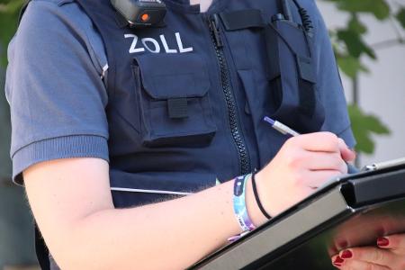 Symbolfoto: Befragung zu einem Beschäftigungsverhältnis