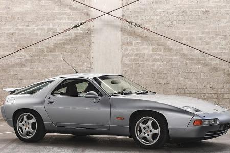 Porsche 928 GTS (1992)