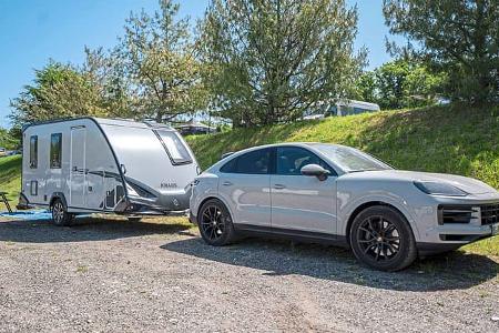 f_Knaus_Sport+Fun_Black-Edition_Porsche