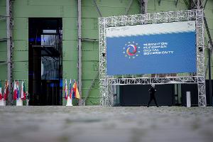 Auf dem deutsch-französischen Digitalgipfel in Berlin sind 18 Vereinbarungen zum Ausbau von KI-Anwendungen vorgestellt worden.