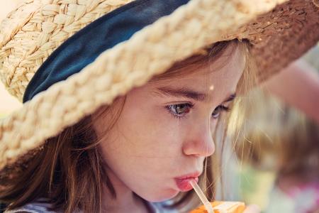 Zuckerbombe durch den Strohhalm