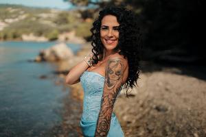 "Make Love, Fake Love": Diese Männer buhlen um Elena Miras