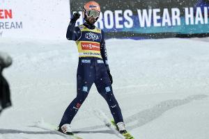 Weltcup-Auftakt: Skispringer mit elfköpfigem Team