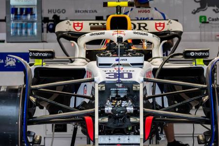 Racing Bulls: 15. Januar 2026 - Auch das Schwesterteam von Red Bull Racing wird sein neues Auto Mitte Januar in den USA in Detroit enthüllen. Nach dem (voll ausgeschriebenen) Teamnamen Visa Cash App Racing Bulls dürfte der Bolide VCARB03 heißen, der ebenfalls auf einen Motor setzen wird, den Red Bull in Zusammenarbeit mit Ford entwickelt hat.