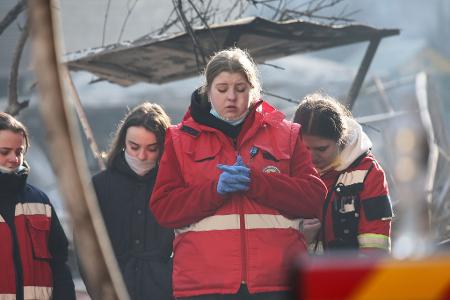 In der westukrainischen Stadt Ternopil wurde ein Wohnblock durch einen Marschflugkörper zerstört.
