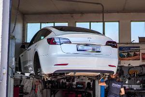 01/2022_Tesla Model 3 Rostproblem