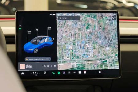 Tesla Model 3 Facelift 2038