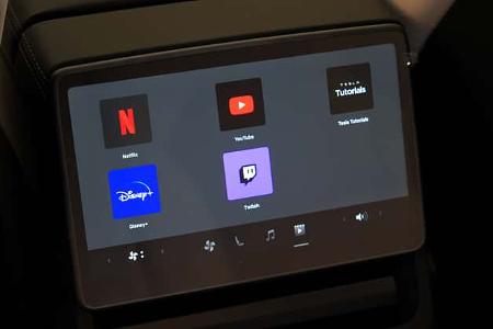 Tesla Model 3 Facelift 2040