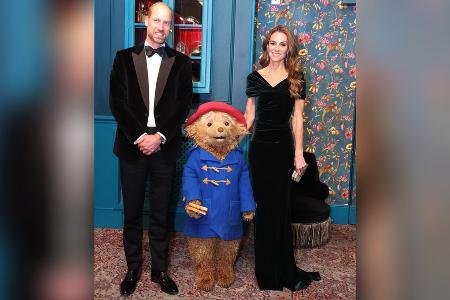 Prinz William und Prinzessin Kate treffen Paddington Bär