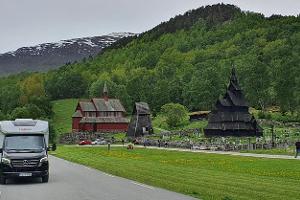 Wohnmobil und Kirche, Norwegen, Camping, Frankia Neo, Wohnmobil