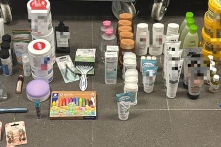 Mutmaßlich 61 gestohlene Artikel im Wert von über 2.000 Euro wurden von der Bundespolizei aufgefunden.
Foto-Quelle: Bundespolizeiinspektion Hamburg-