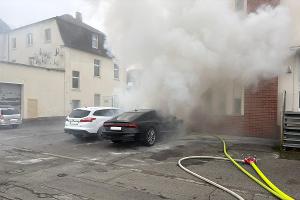 PKW-Brand in der Lippestraße.