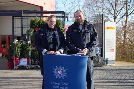 Informationsstand - Schutzleute vor Ort