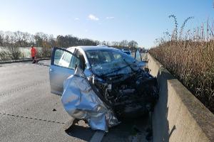 Der Pkw des 19jährigen Unfallfahrers erlitt einen wirtschaftlichen Totalschaden