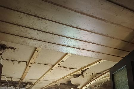 Öffnen der Decke von unten