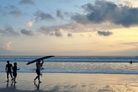 Die Insel der Götter gilt als Mekka für Surfer und ist bei Touristen aus aller Welt beliebt.