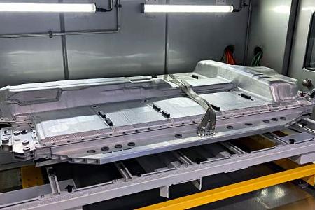 BMW i7 mit Feststoff-Batterie