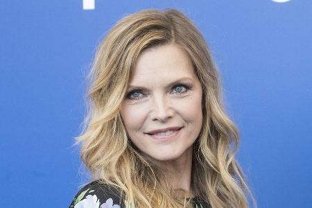 Michelle Pfeiffer will sich 2026 ganz ihrer Rolle als Oma widmen