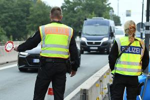 Das anhängende Symbolbild kann zu redaktionellen Zwecken mit dem Zusatz "Bundespolizei" im Zusammenhang mit dieser Pressemitteilung verwendet werden.
