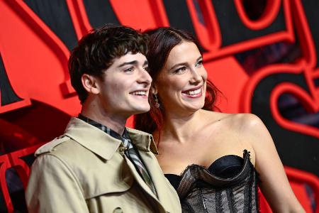 Noah Schnapp und Millie Bobby Brown