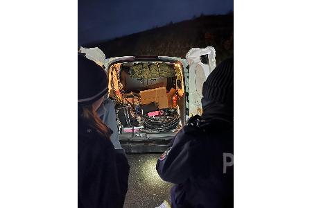 Fahrzeugkontrolle an einer Kontrollstelle in Olsberg