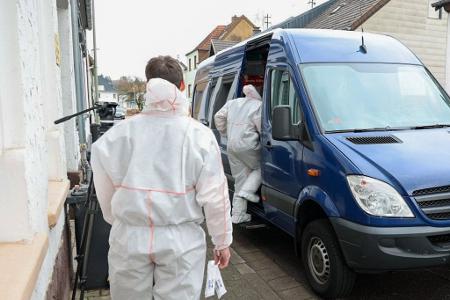 Die Spurensicherung der Polizei ist im Einsatz.